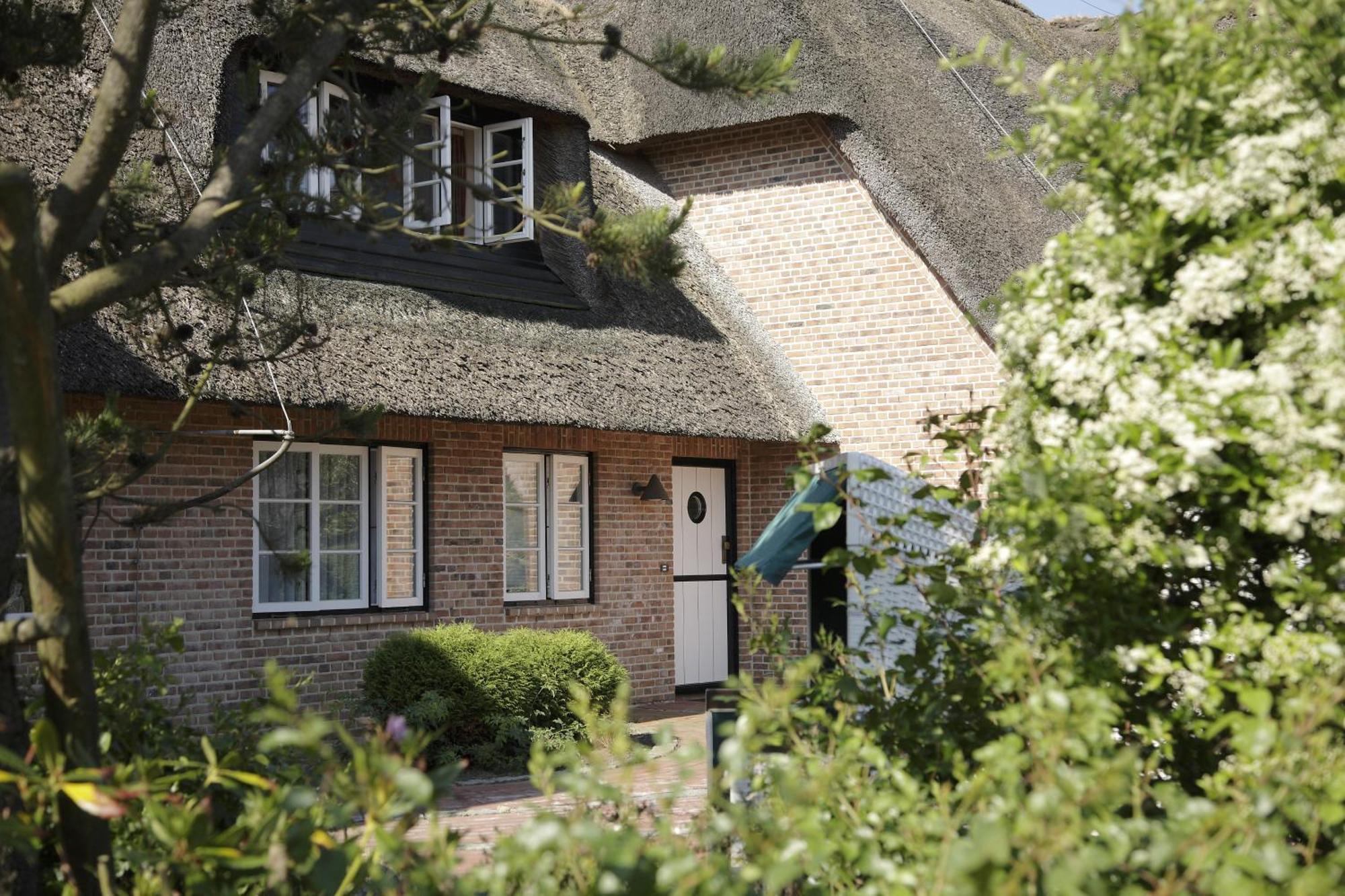 Ulenhof Appartements Wenningstedt-Braderup Exteriör bild